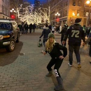 Meet your Posher, Becca